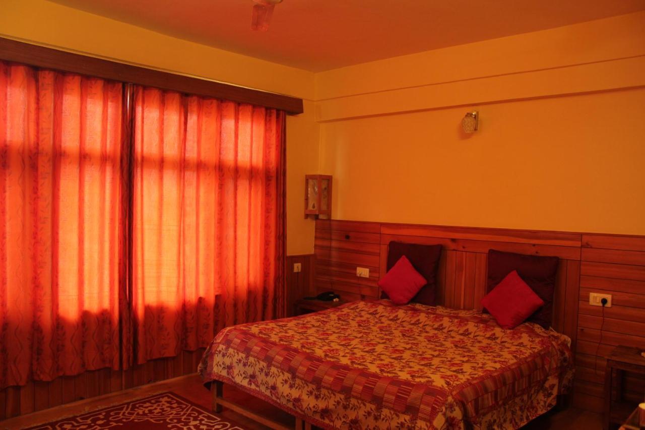 Pema Thang Hotel Kangra Ngoại thất bức ảnh
